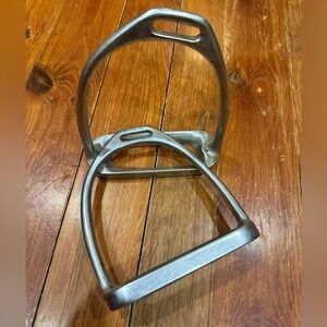 4 3/4” offset irons